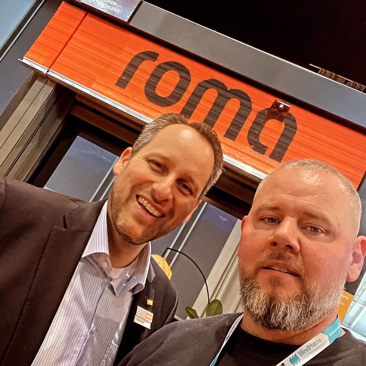 König Storen Team bei der Arbeit